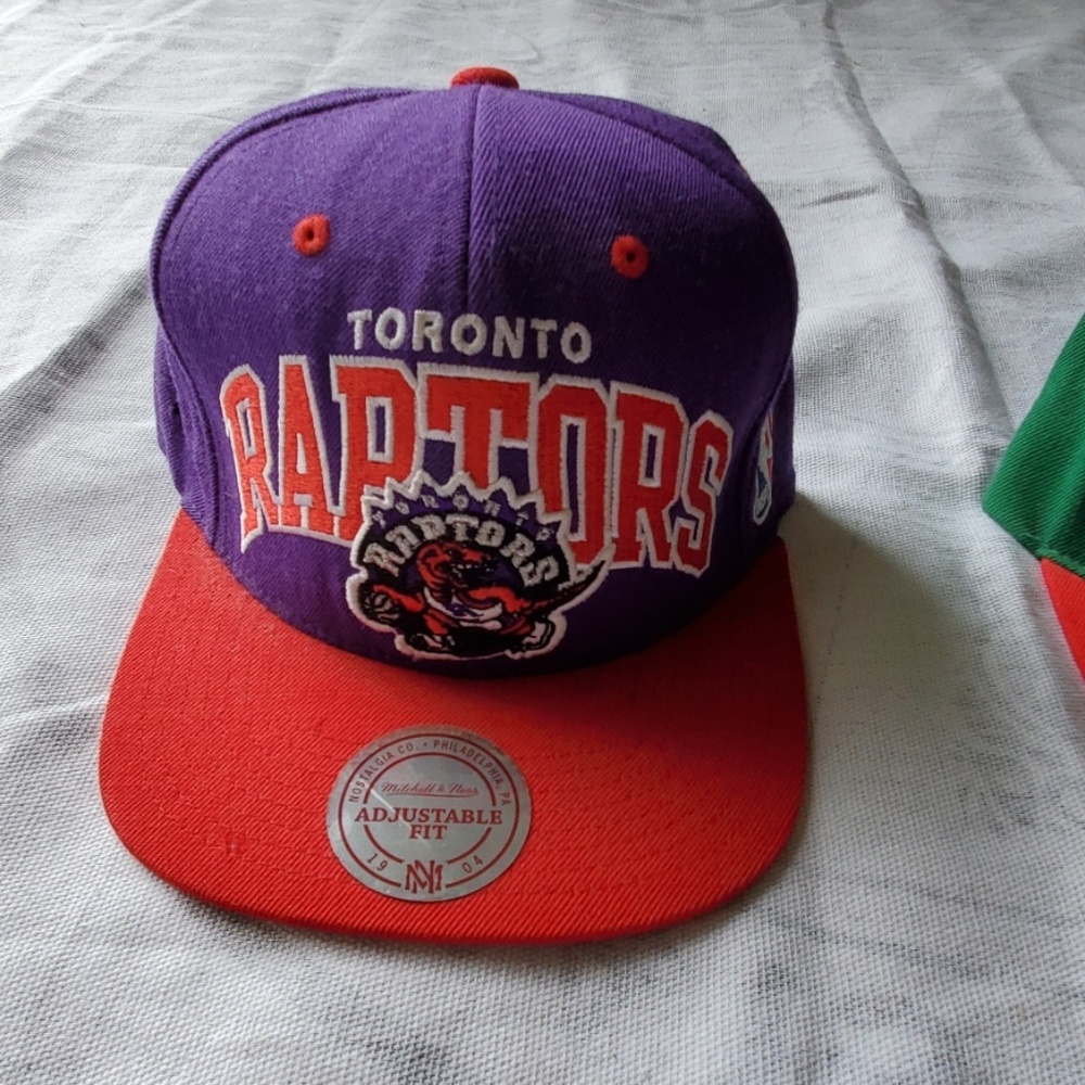 Mitchell & ness snapbacks - Picture 2 of 6